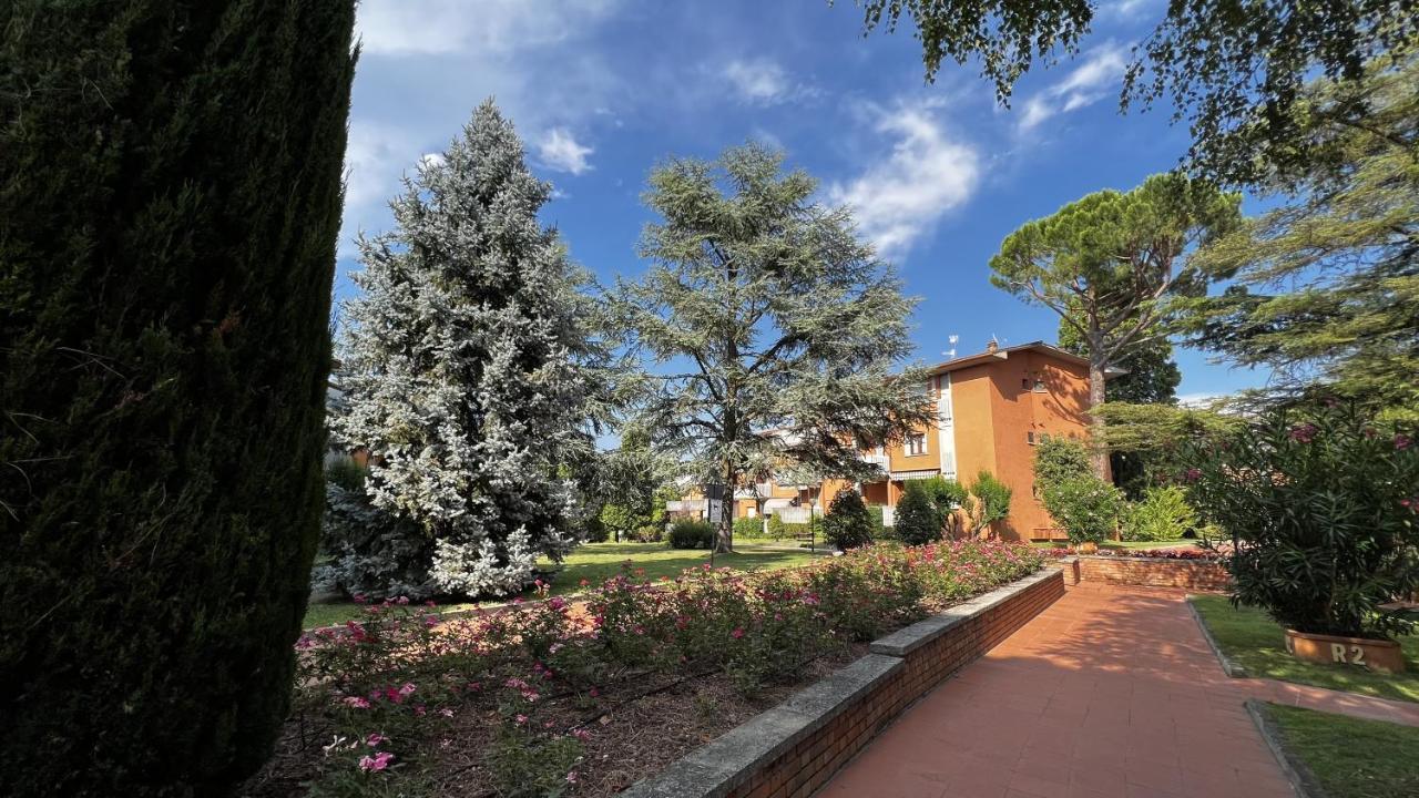 Easy Apartments Peschiera Peschiera del Garda Extérieur photo