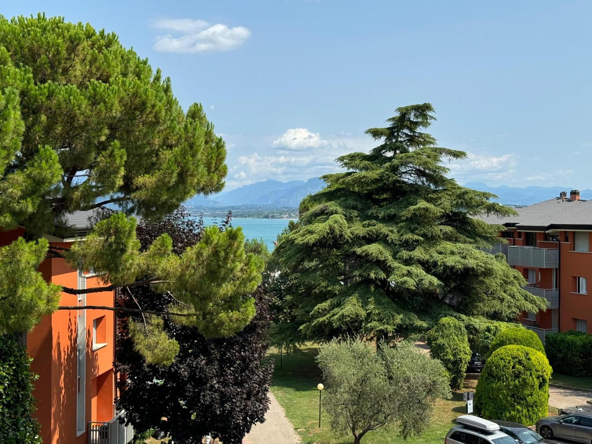 Easy Apartments Peschiera Peschiera del Garda Extérieur photo