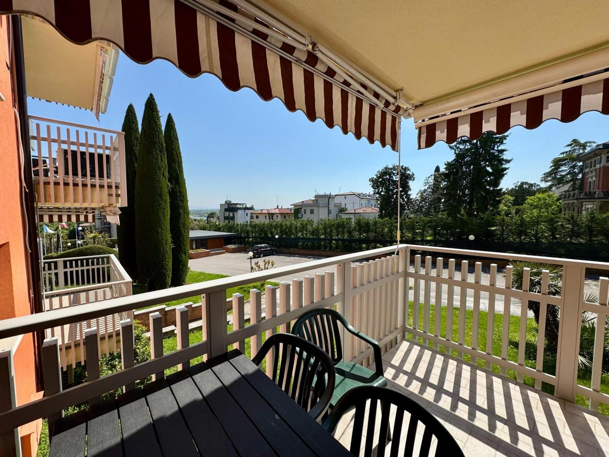 Easy Apartments Peschiera Peschiera del Garda Extérieur photo