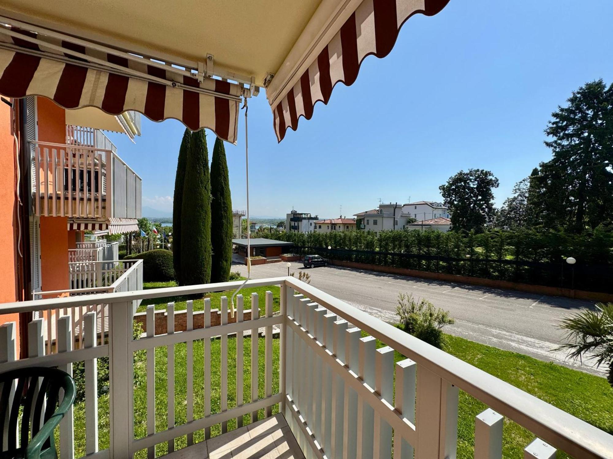 Easy Apartments Peschiera Peschiera del Garda Extérieur photo