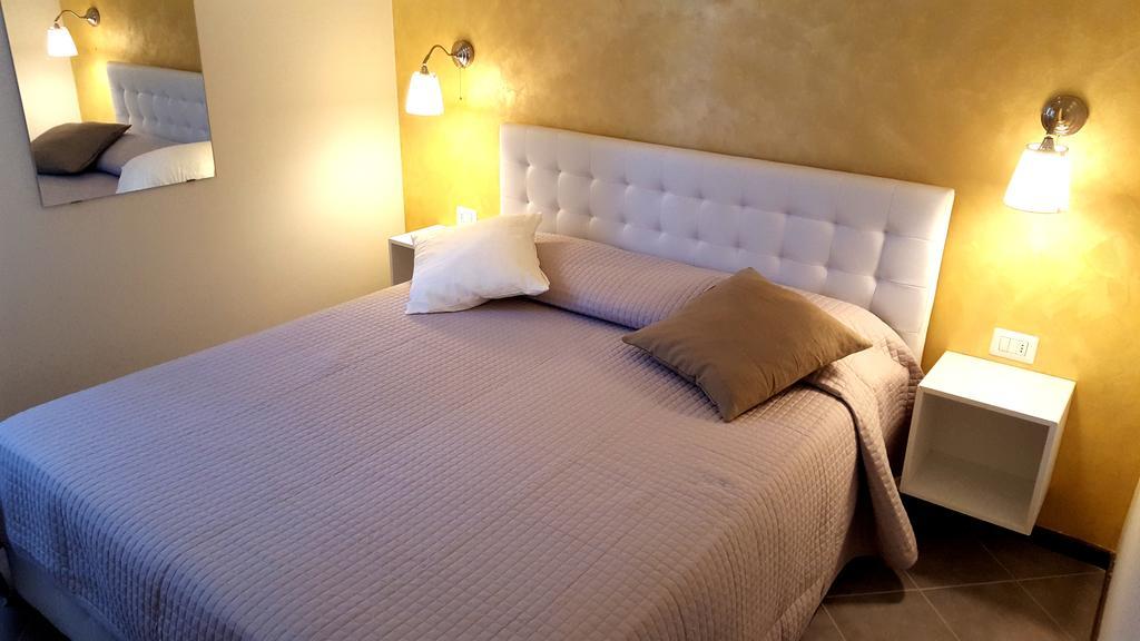 Easy Apartments Peschiera Peschiera del Garda Extérieur photo